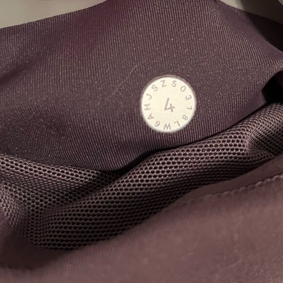 Lululemon In Movement Crop - Picture 11 of 11